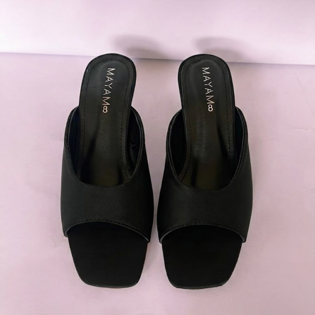 The Empress Arch Black